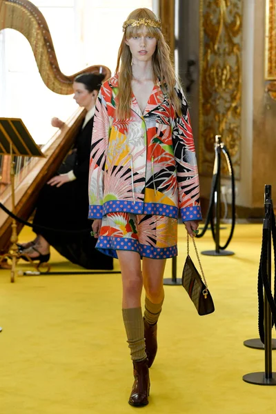 Look 85